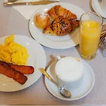 Camelia Hotel