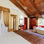 Hotel Camelia