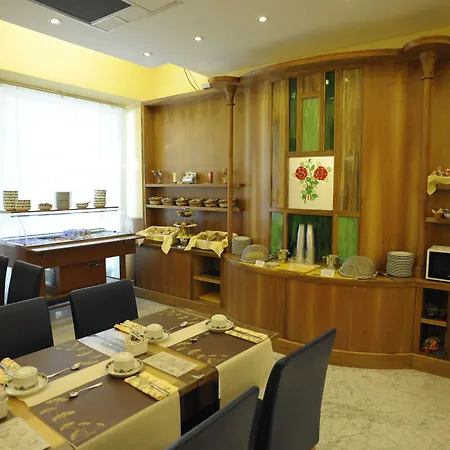 Camelia Hotel 3*